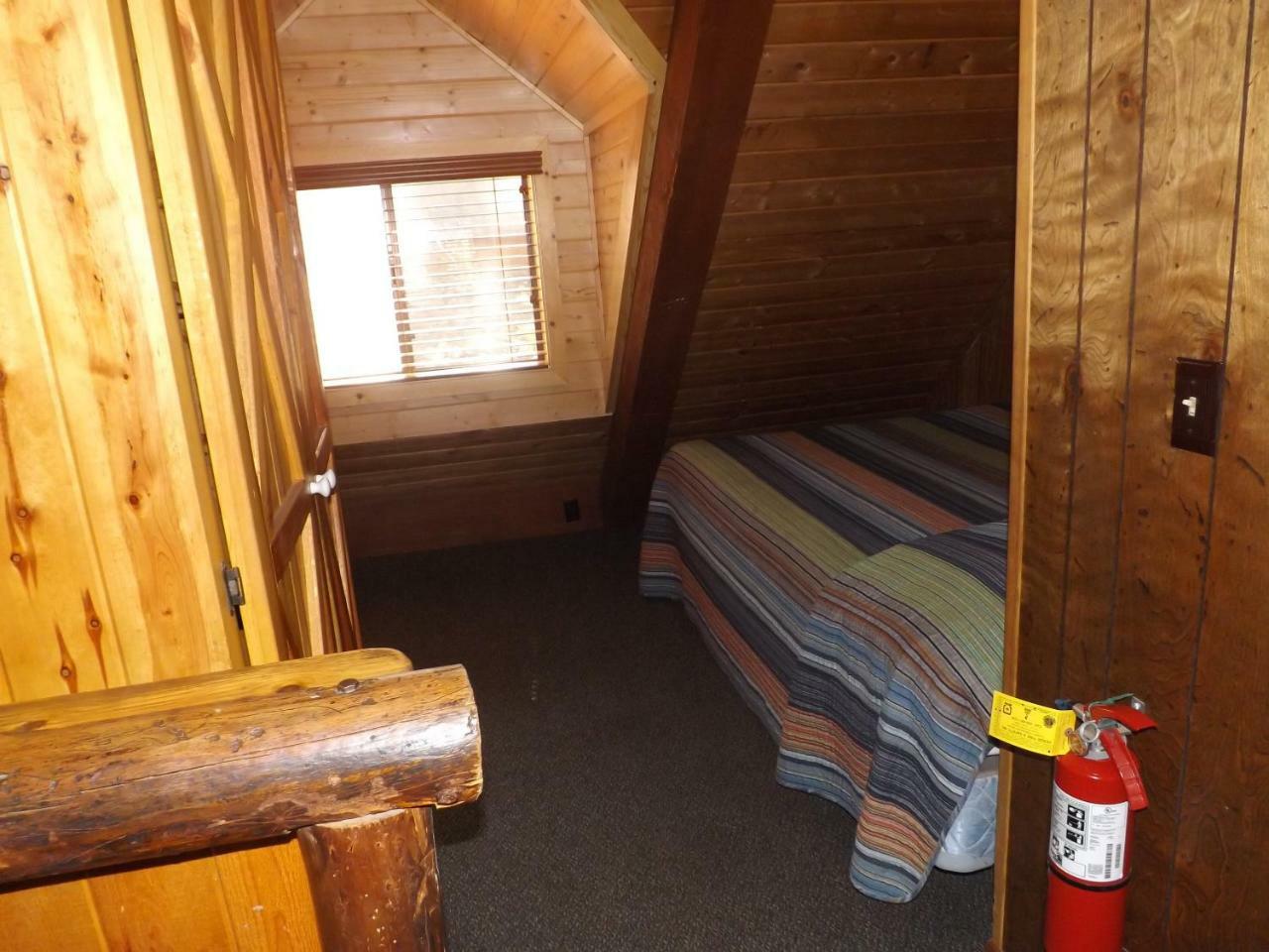 Arizona Mountain Inn & Cabins Флагстаф Екстериор снимка