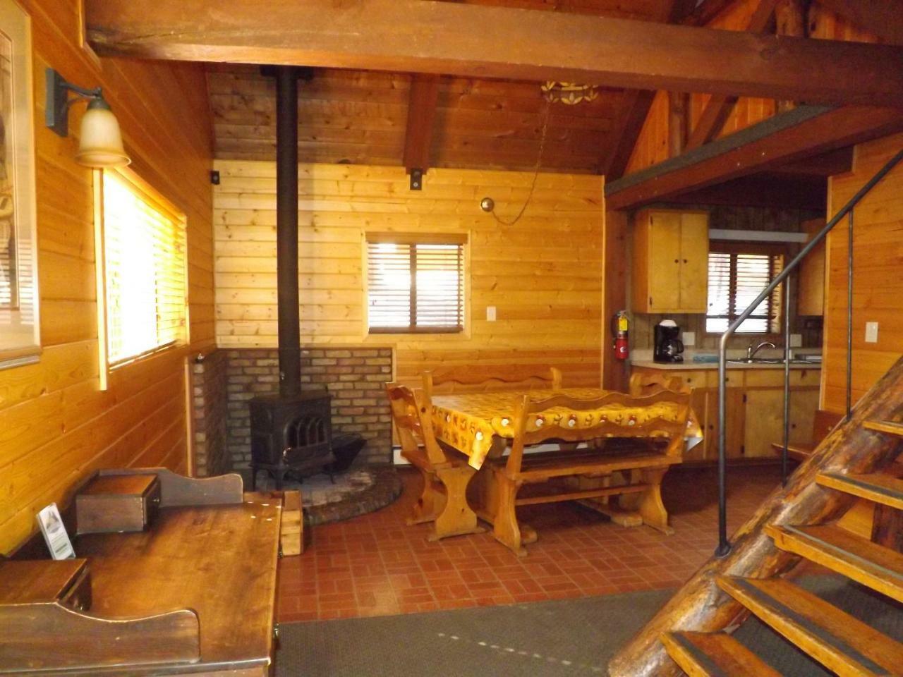 Arizona Mountain Inn & Cabins Флагстаф Екстериор снимка