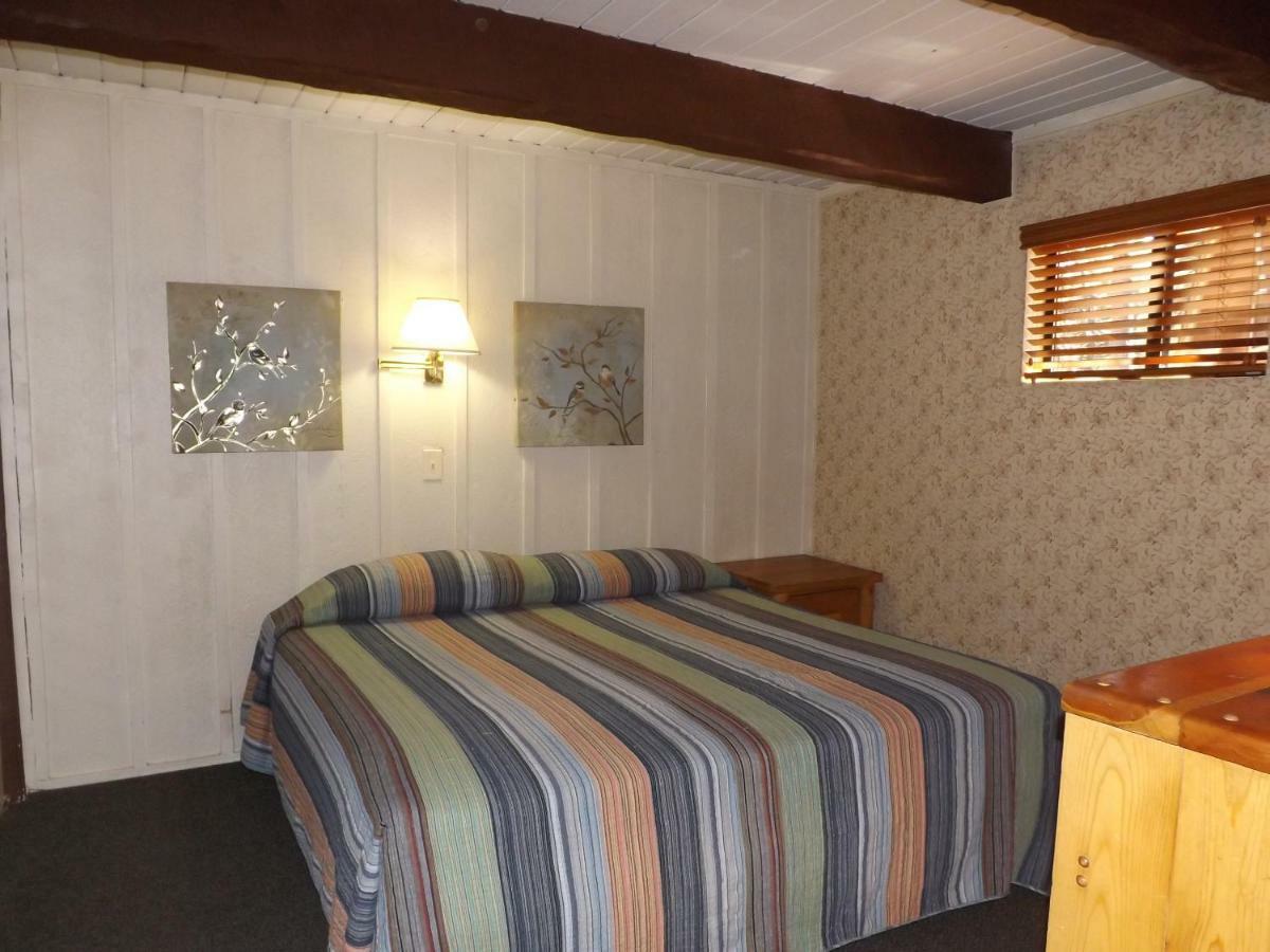 Arizona Mountain Inn & Cabins Флагстаф Екстериор снимка